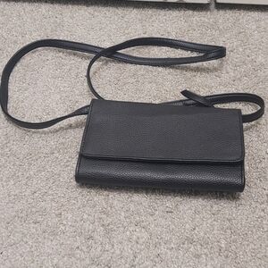 Elegant Black Leather Crossbody Bag